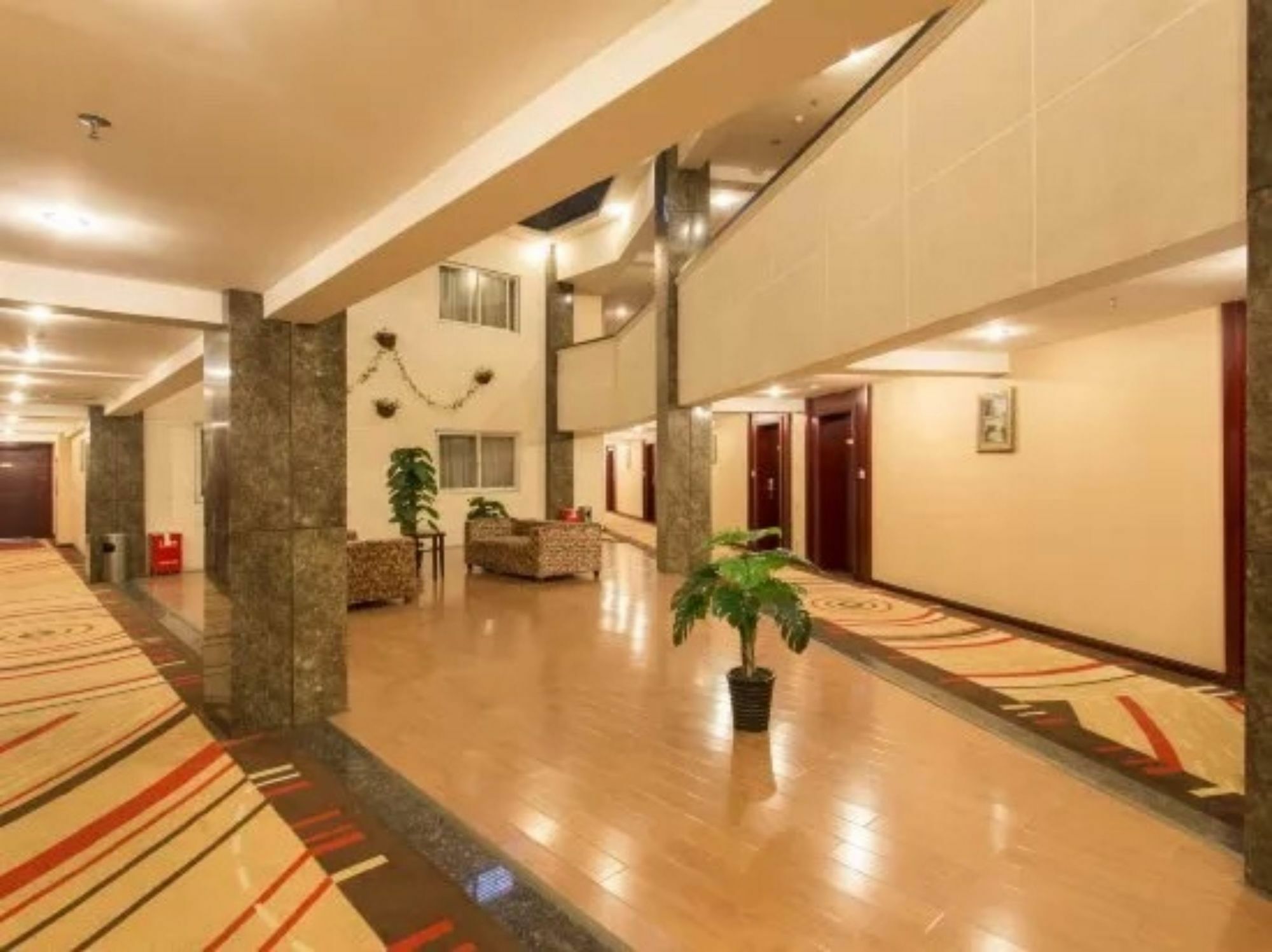 Kaiserdom Hotel Changsha Railway Station Buitenkant foto
