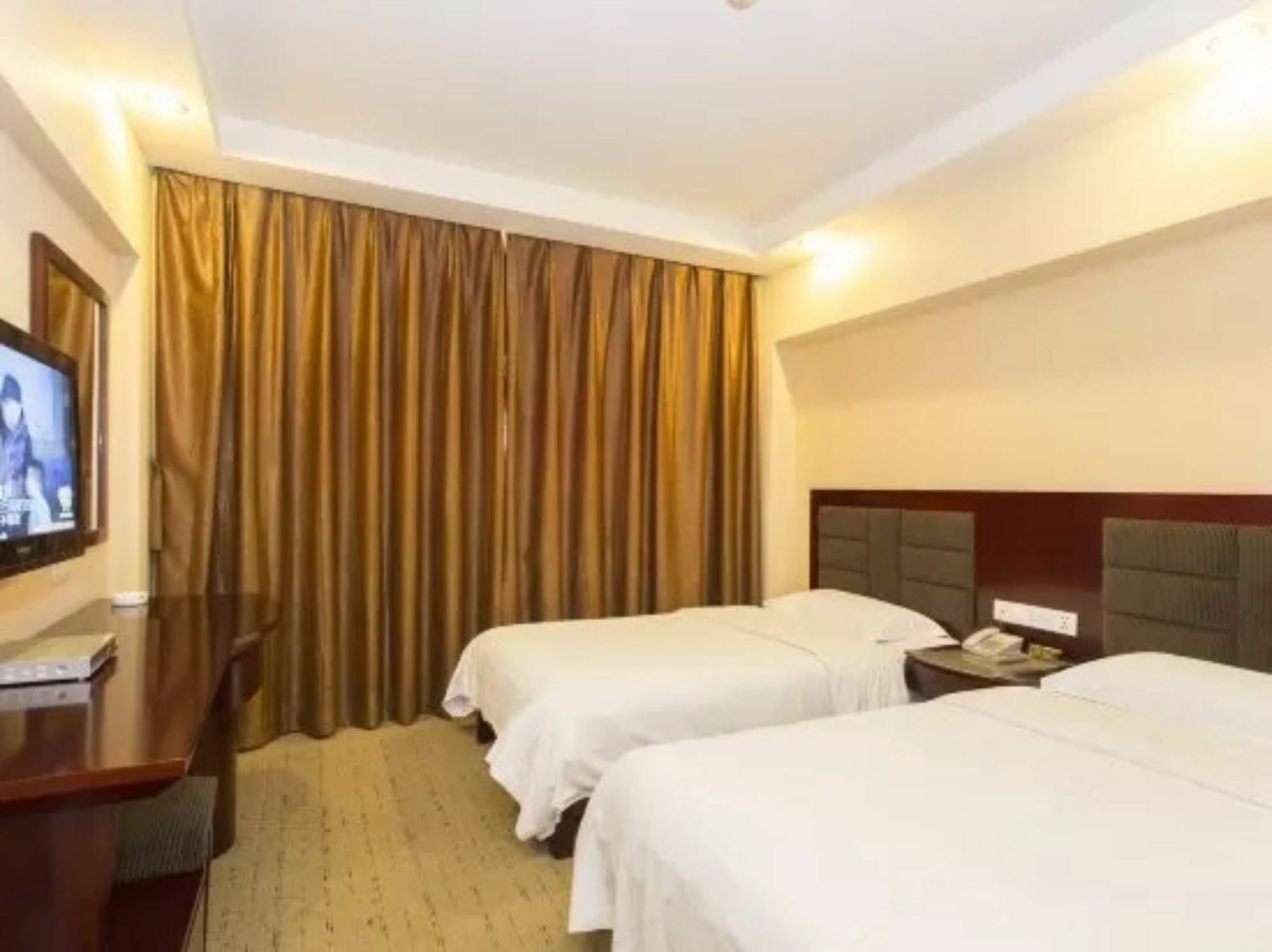 Kaiserdom Hotel Changsha Railway Station Buitenkant foto