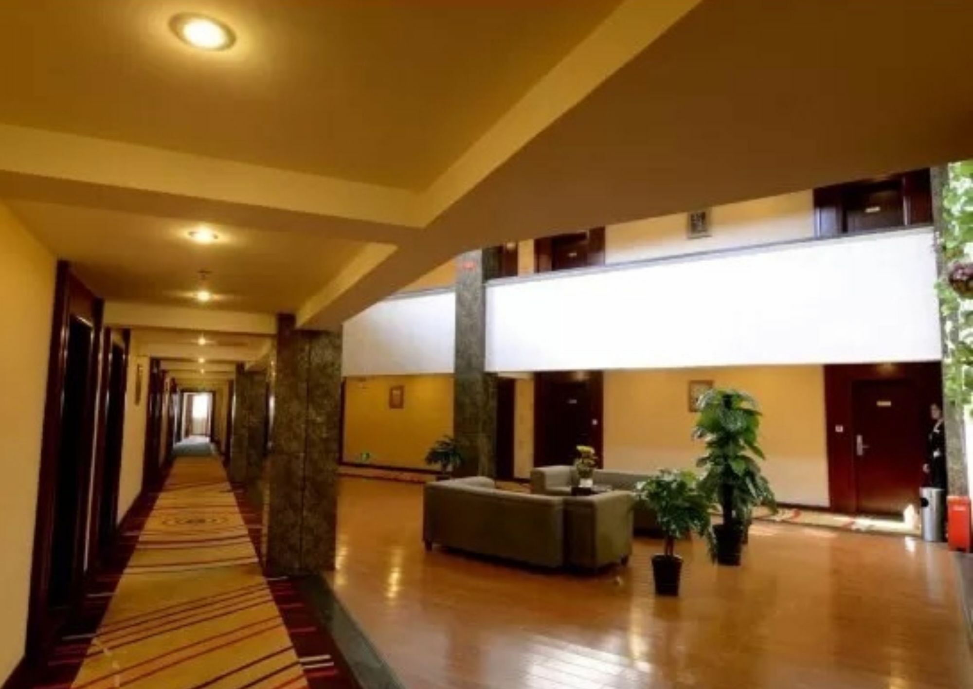 Kaiserdom Hotel Changsha Railway Station Buitenkant foto